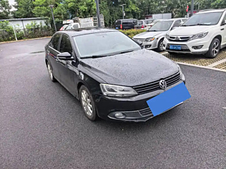 VOLKSWAGEN SAGITAR 2012