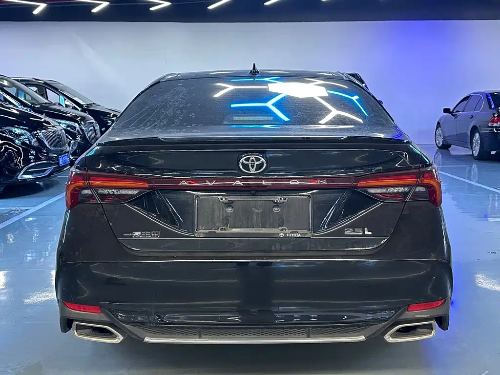 TOYOTA AVALON 2022