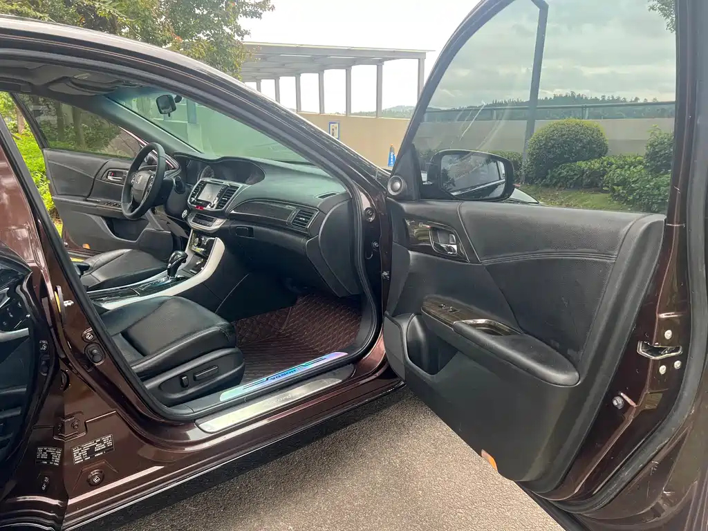 HONDA ACCORD 2015