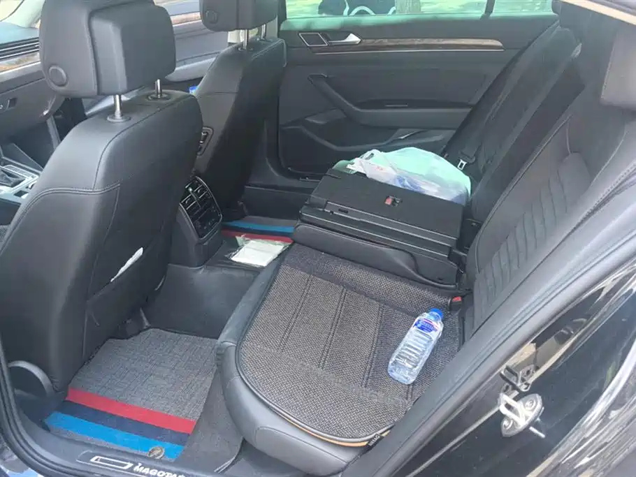 VOLKSWAGEN MAGOTAN 2018