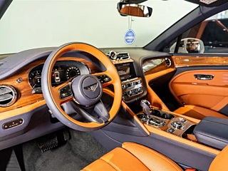 BENTLEY BENTAYGA  2024 YEAR 4.0T V8  EDITION 2024