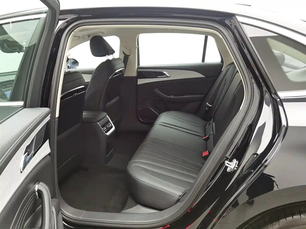 HONGQI H5 PHEV 2025