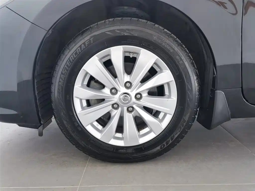 NISSAN TEANA 2016