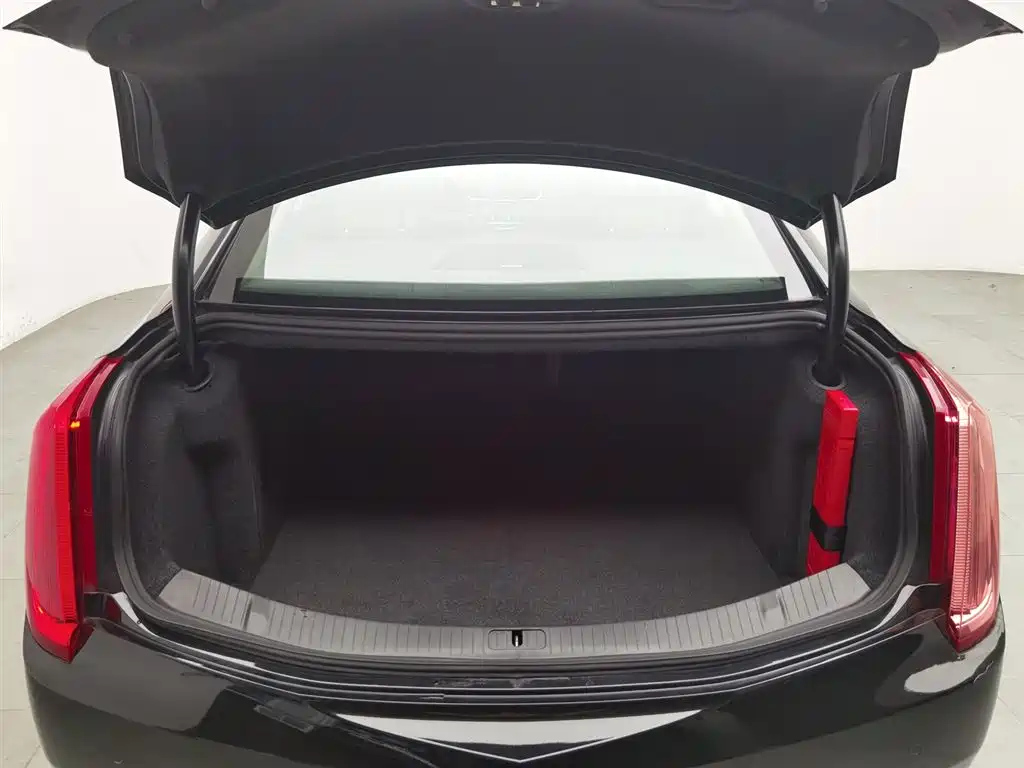 CADILLAC XTS 2016