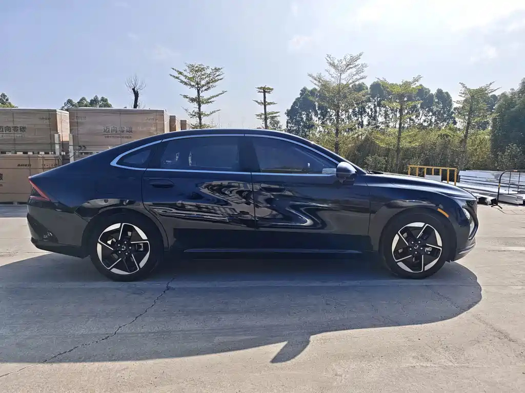 SGMW WULING STARLIGHT 2024