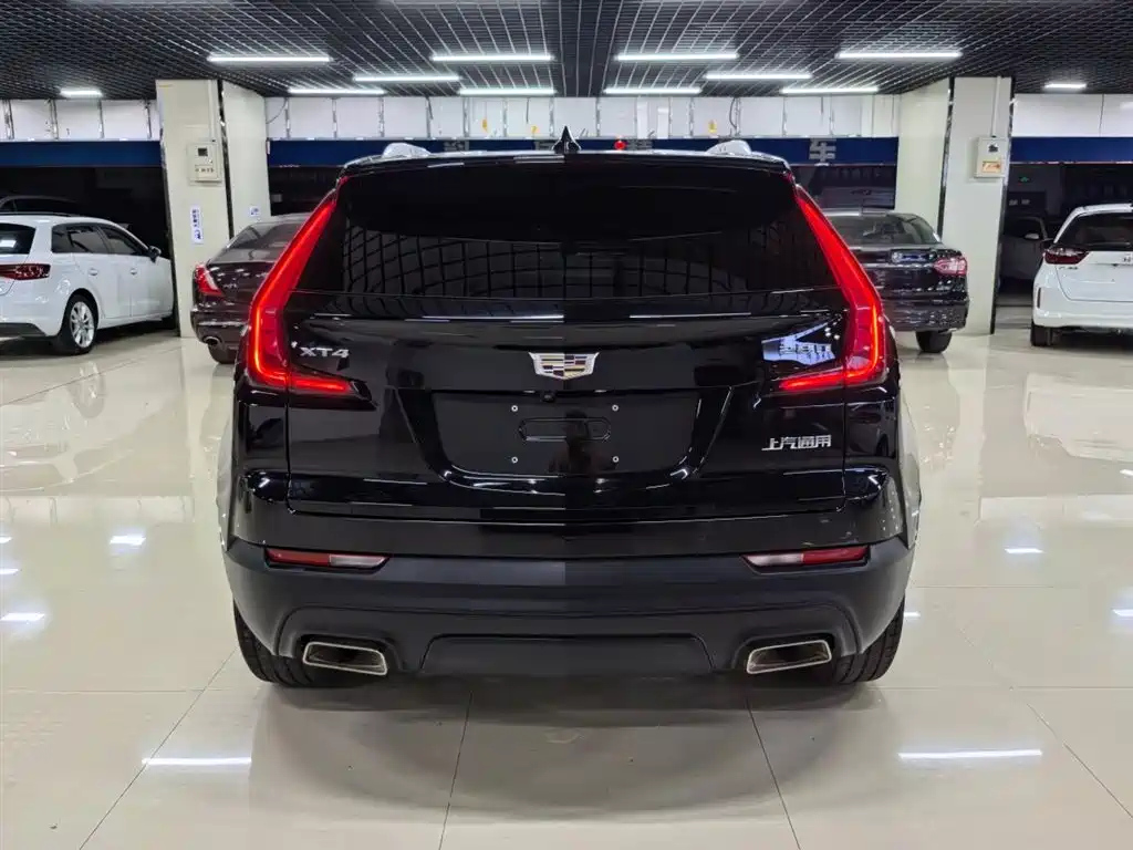 CADILLAC XT4 2022