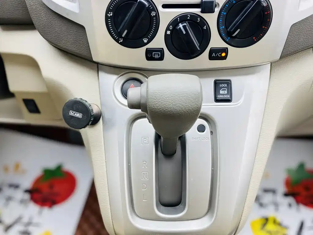 NISSAN NV200 2016