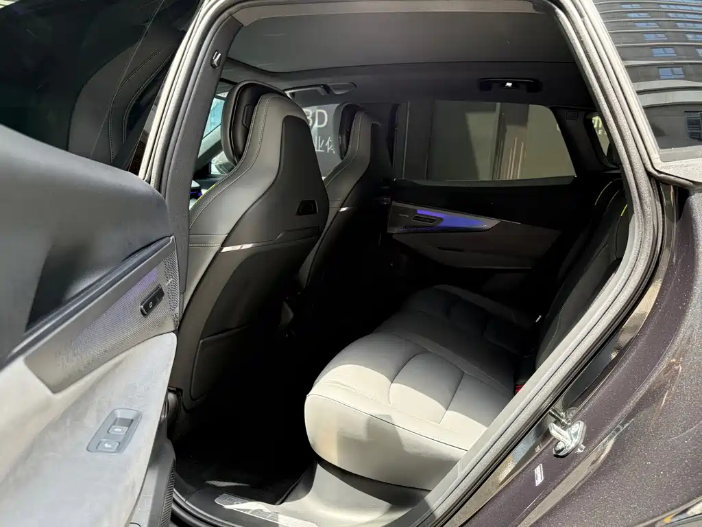 LYNK&CO 08 NEW ENERGY 2024