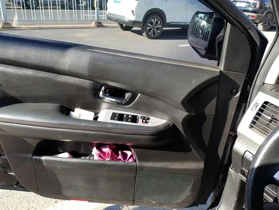 BYD S6 2014