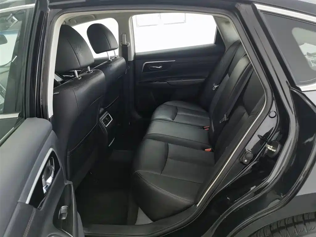 NISSAN TEANA 2016