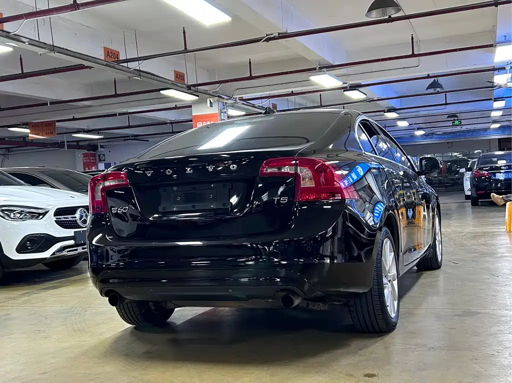 VOLVO S60 IMPORT 2014