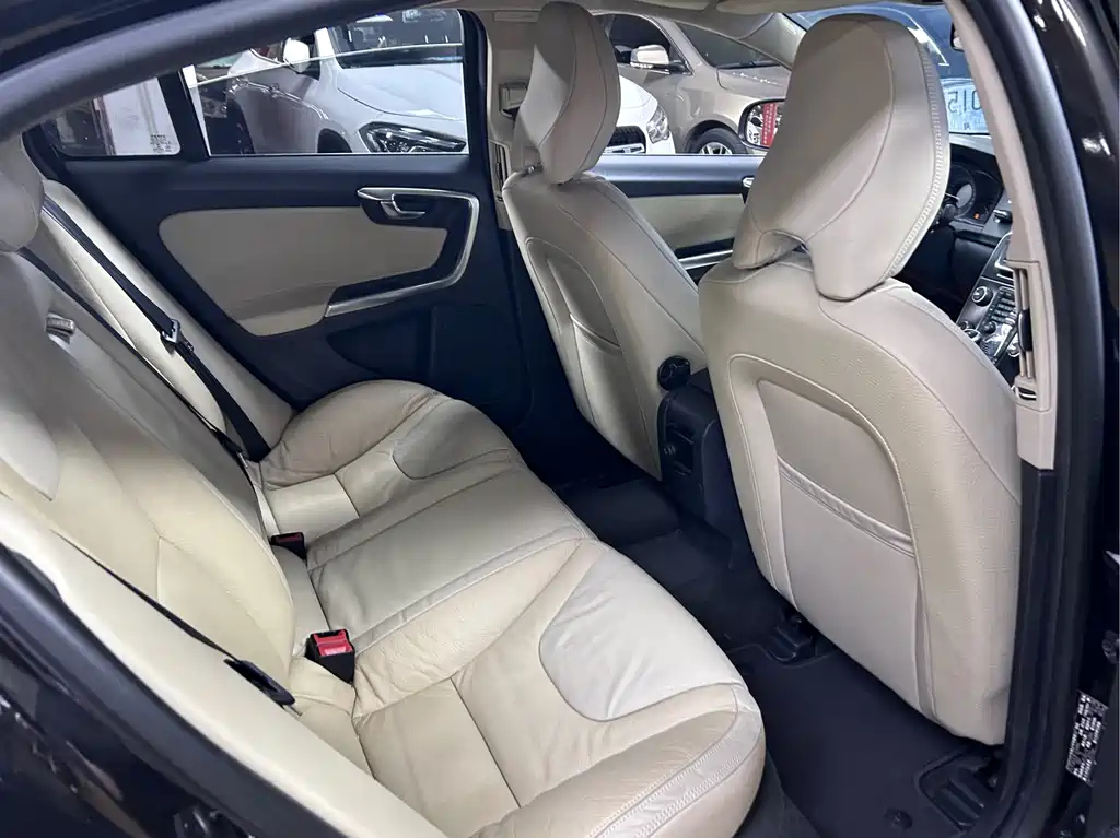 VOLVO S60 IMPORT 2014