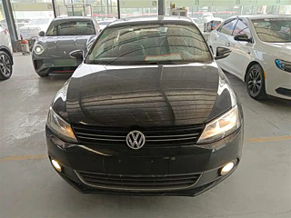 VOLKSWAGEN SAGITAR 2014