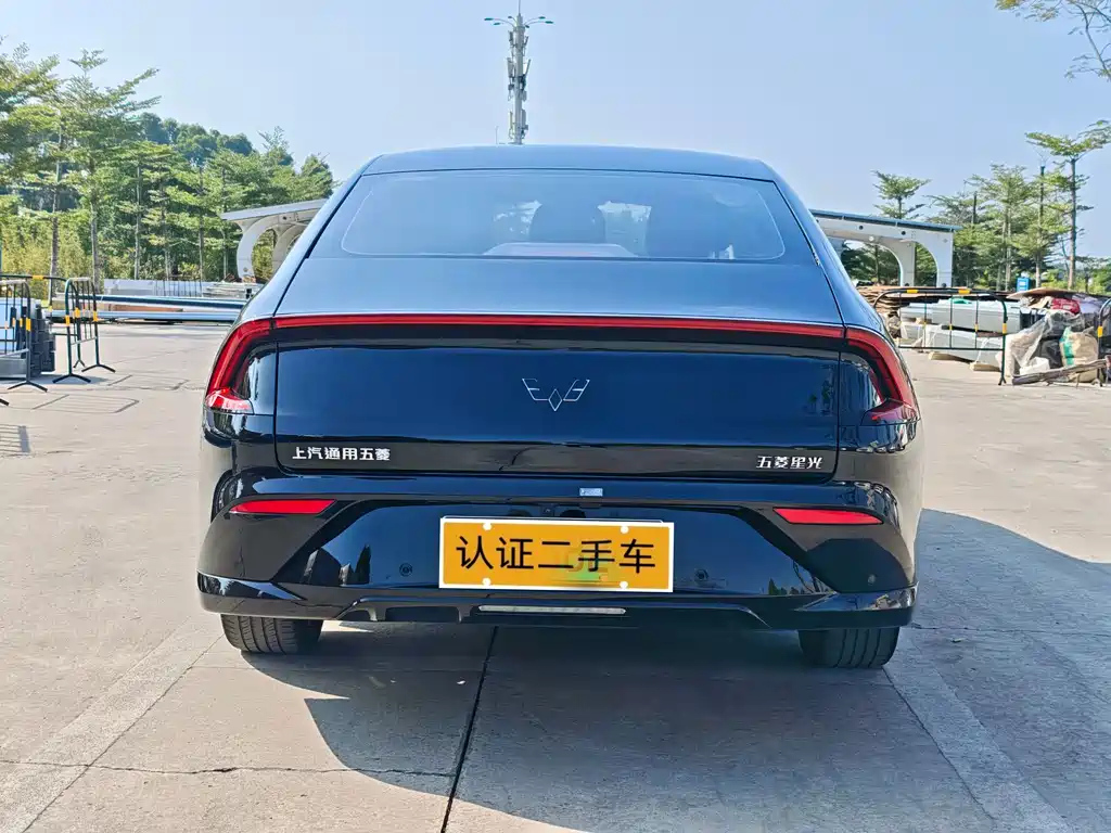 SGMW WULING STARLIGHT 2024