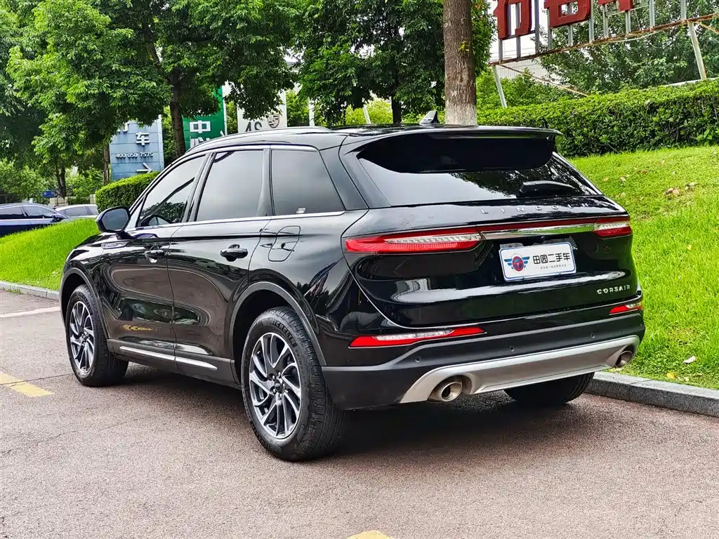 LINCOLN ADVENTURER 2022