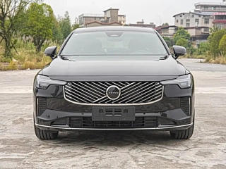 VOLVO S90 2025