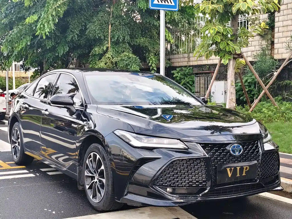 TOYOTA AVALON 2022