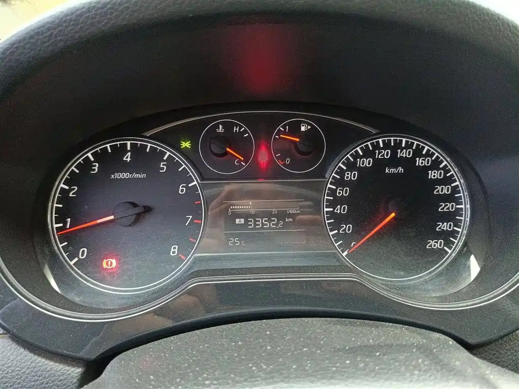 NISSAN TIIDA TIIDA 2011