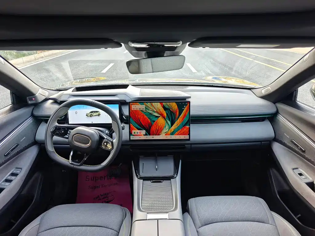 LYNK&CO 08 NEW ENERGY 2025