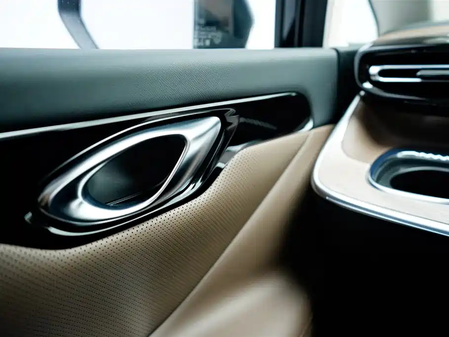 TRUMPCHI E8 NEW ENERGY 2024