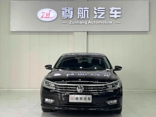 VOLKSWAGEN PASSAT 2018