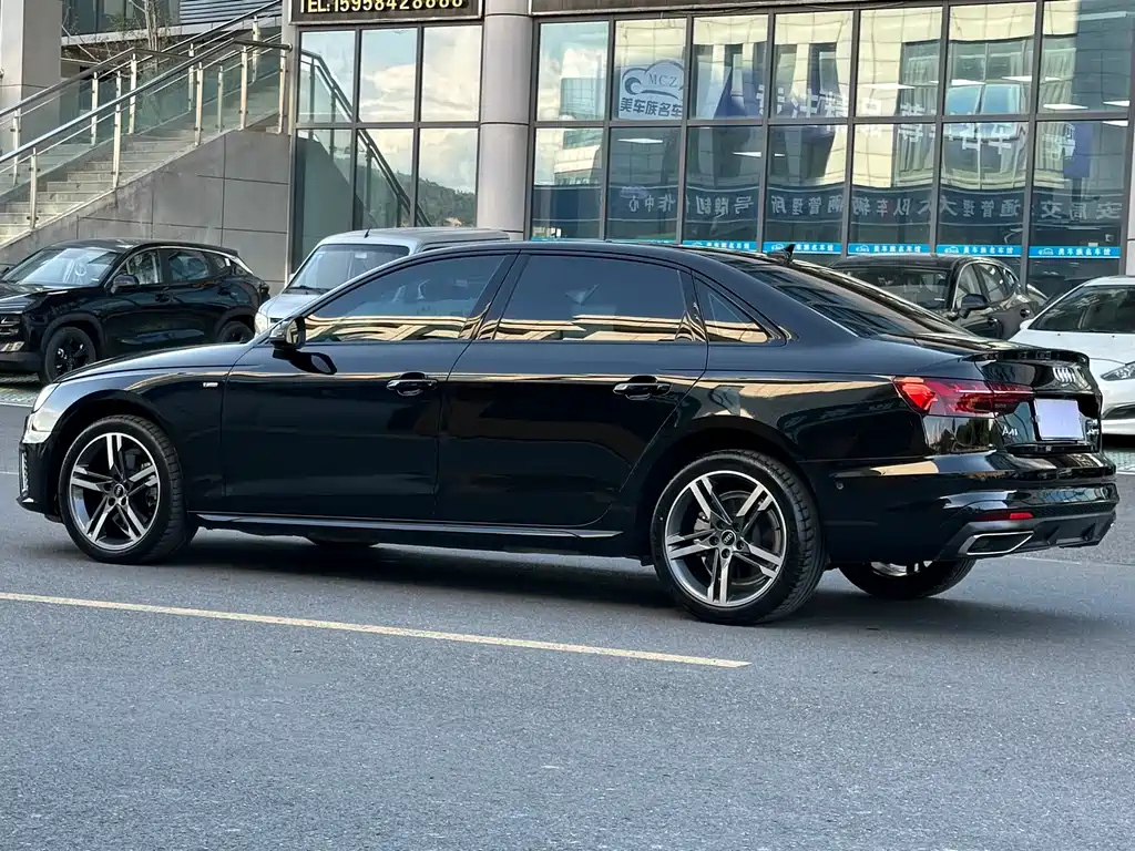 AUDI A4L 2023