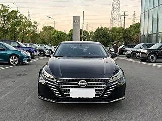 NISSAN TEANA 2025