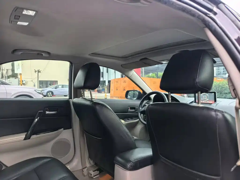 MAZDA 6 2011