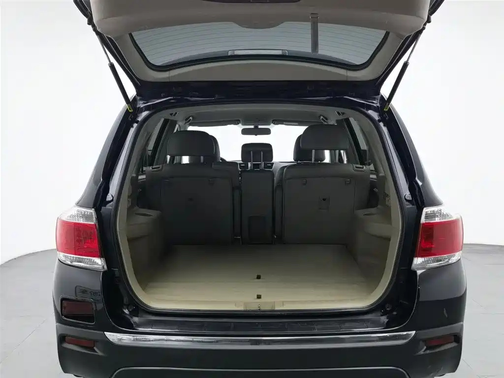 TOYOTA HIGHLANDER 2013