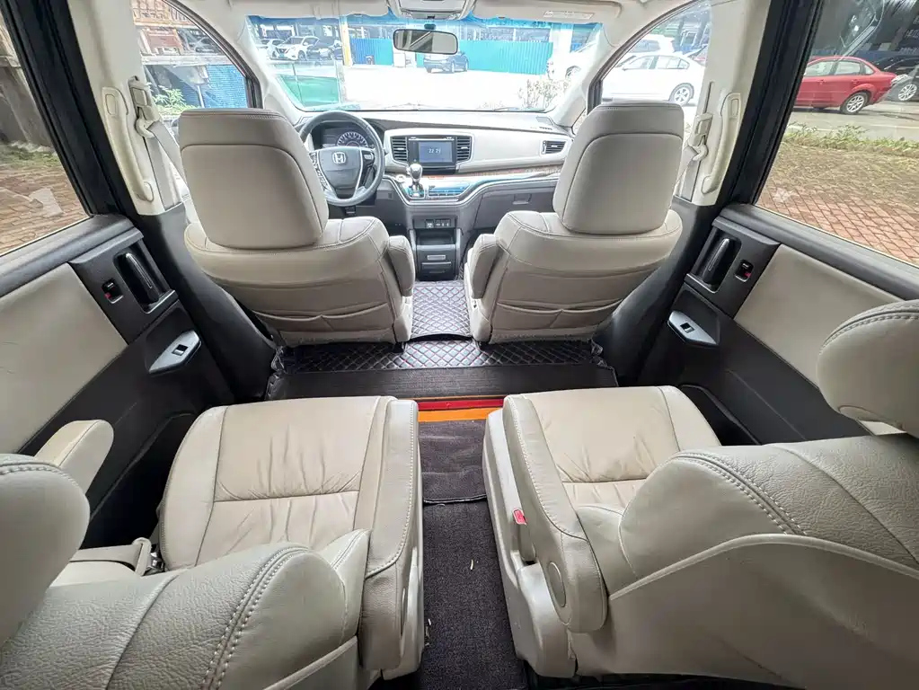 HONDA ODYSSEY 2015