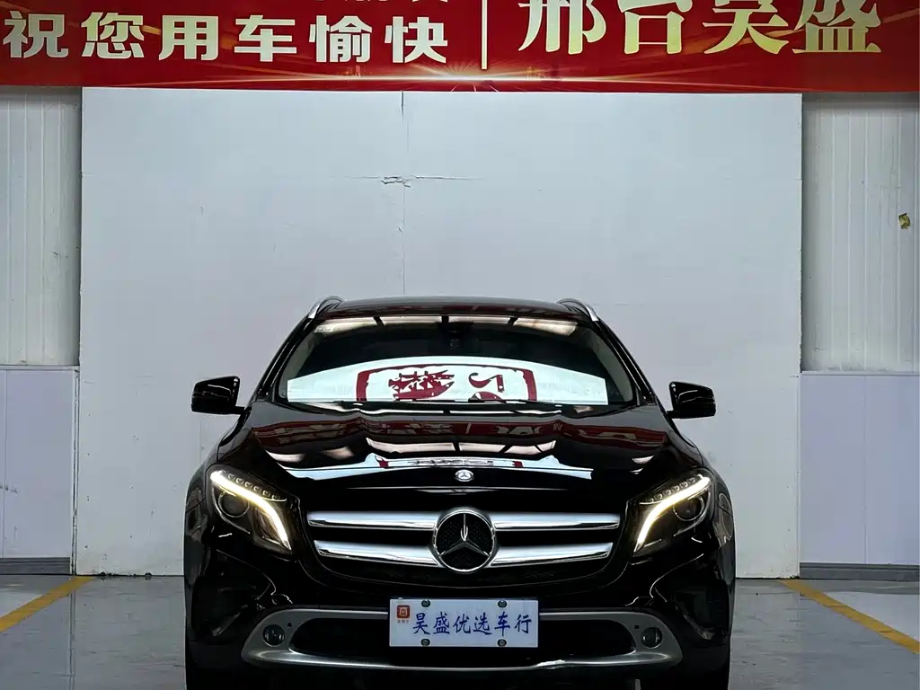 MERCEDES BENZ GLA 2016