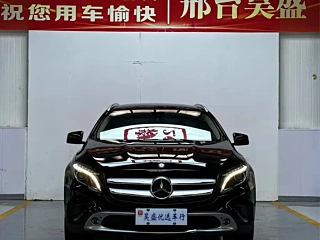 MERCEDES BENZ GLA 2016