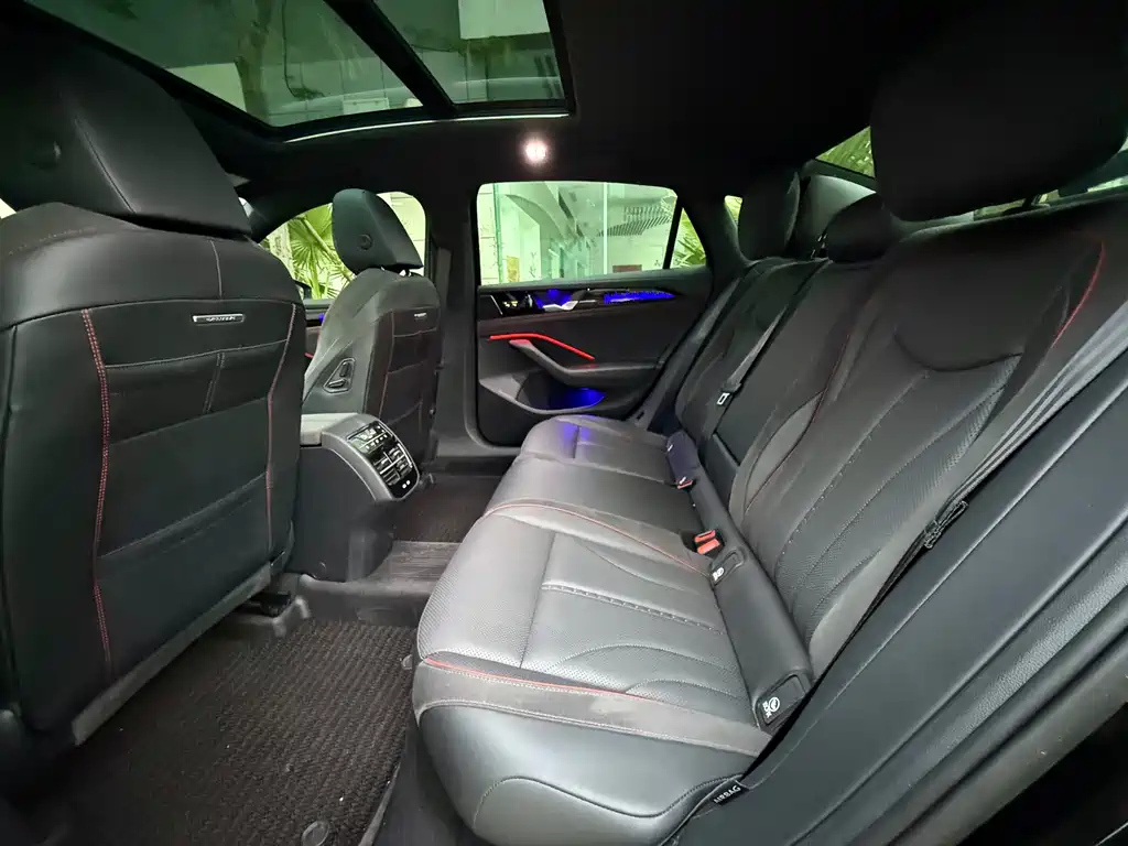 VOLKSWAGEN MAGOTAN 2024