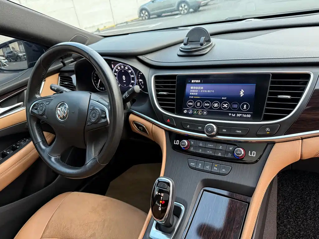 BUICK LACROSSE 2020