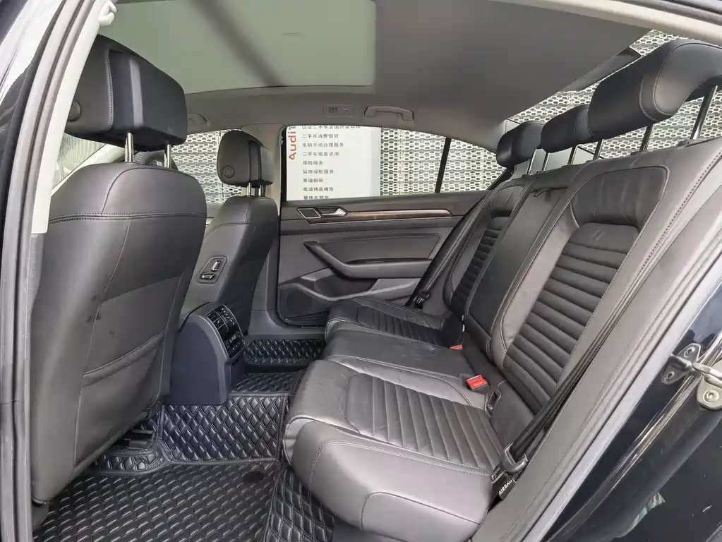 VOLKSWAGEN MAGOTAN 2019