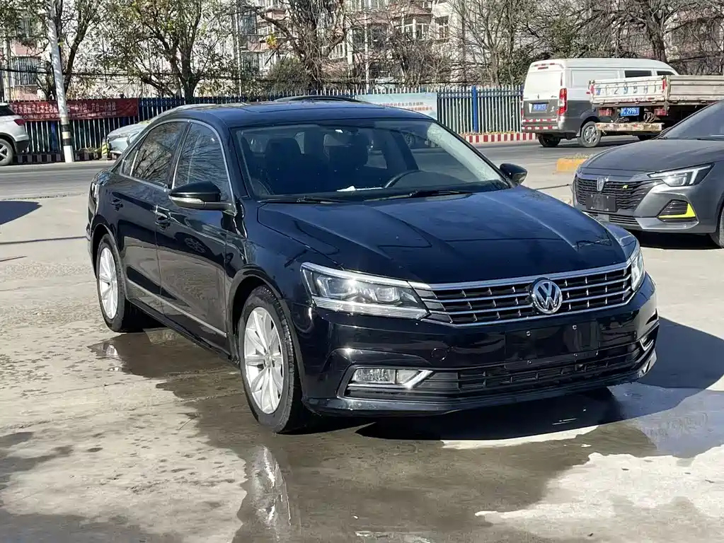 VOLKSWAGEN PASSAT 2016