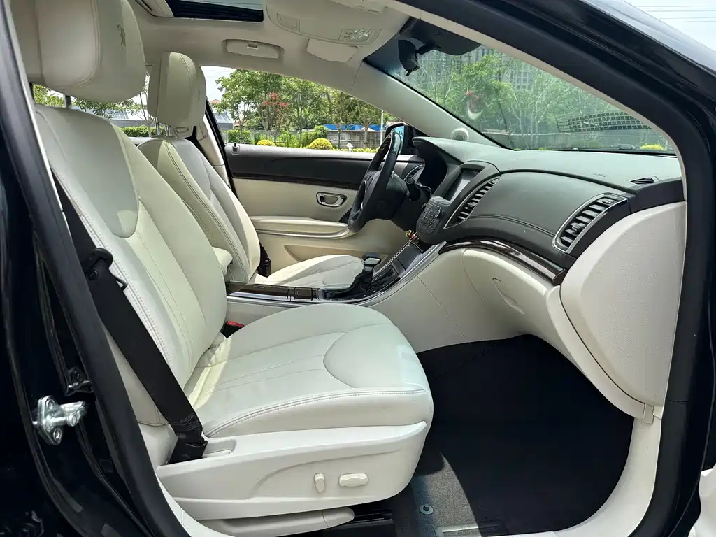 ROEWE E950 2016