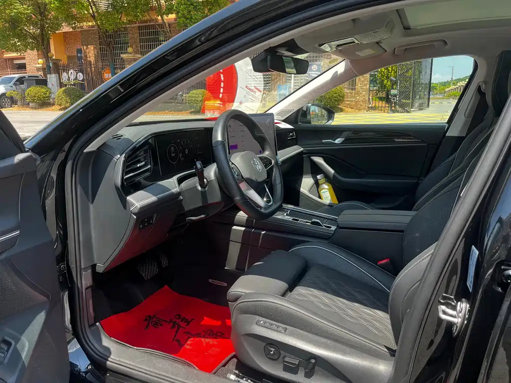 VOLKSWAGEN MAGOTAN 2024