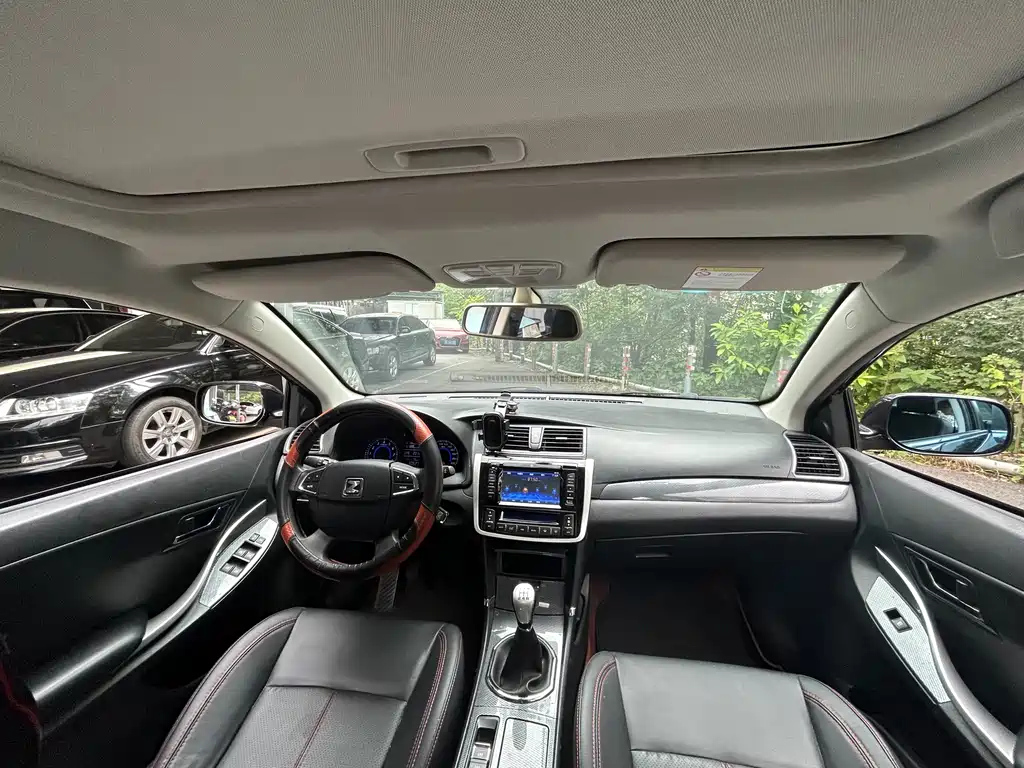 ZOTYE Z300 2016