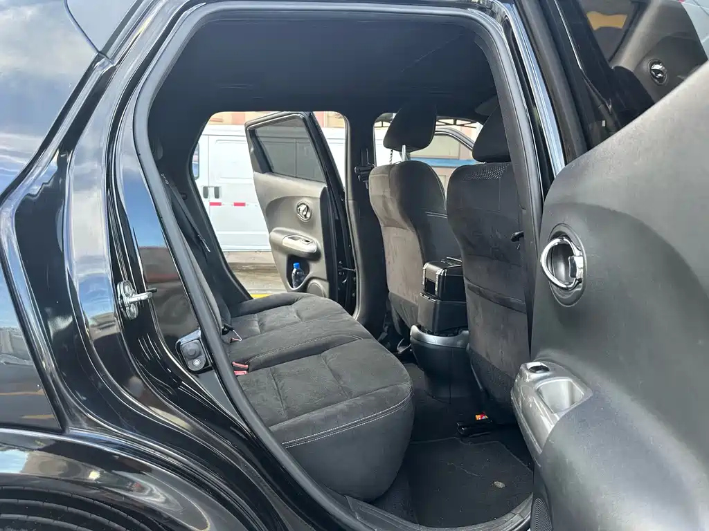 INFINITI ESQ 2018