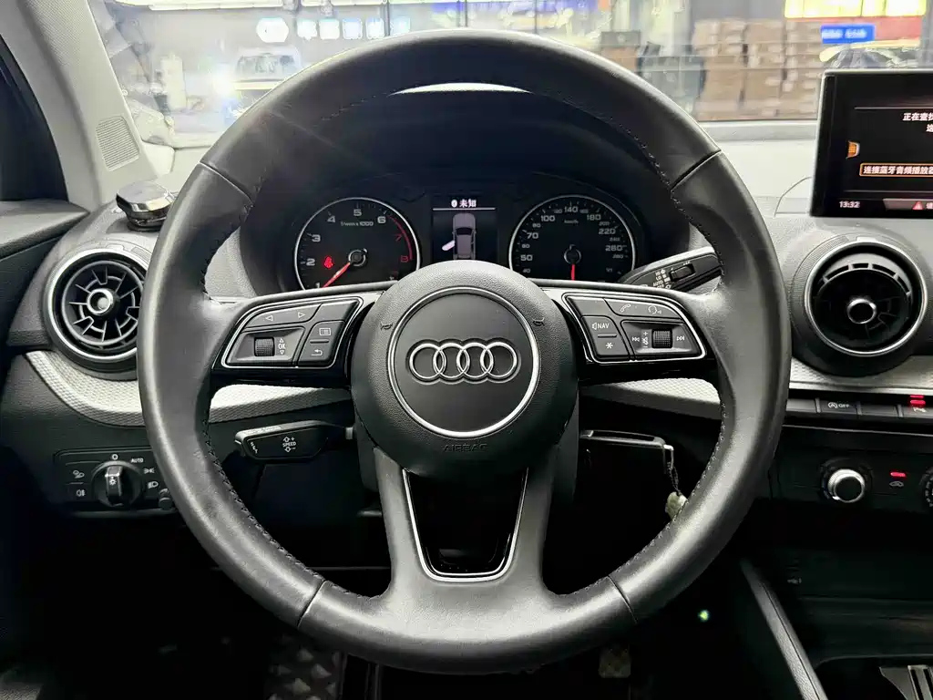 AUDI Q2L 2021