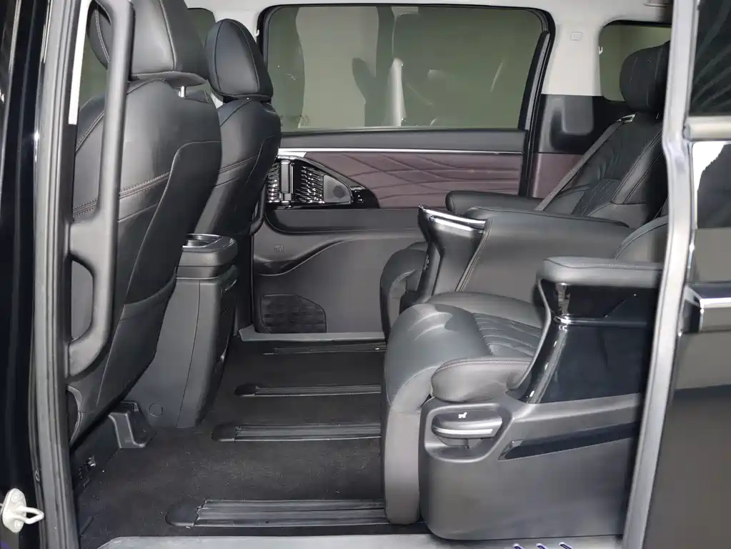 TRUMPCHI M8 2023