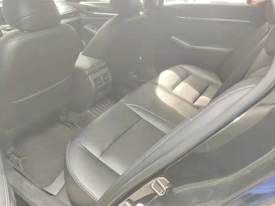 NISSAN TEANA 2020