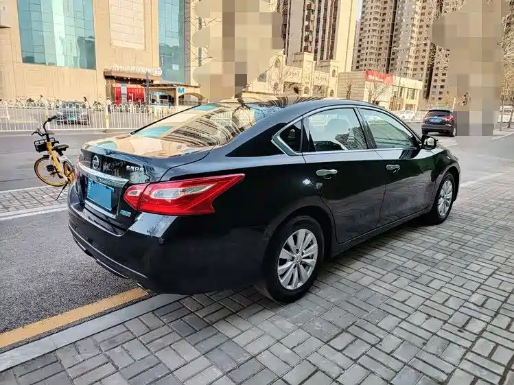 NISSAN TEANA 2016