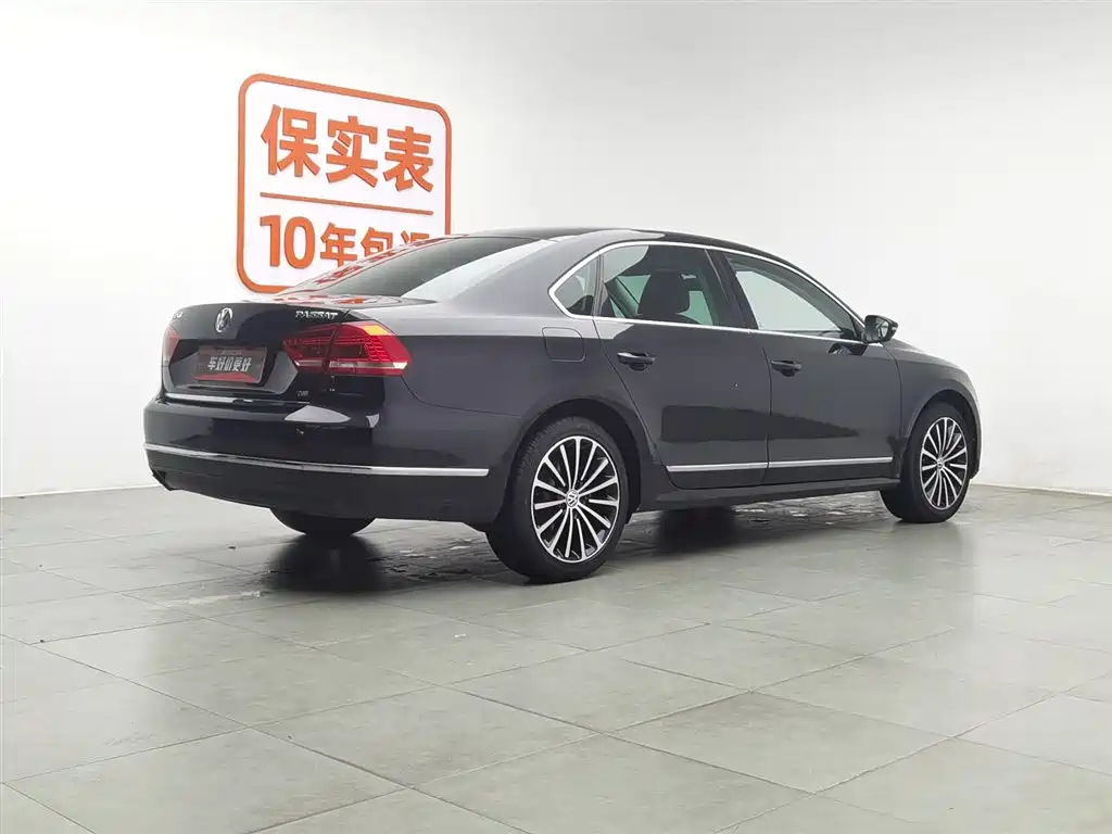 VOLKSWAGEN PASSAT 2015