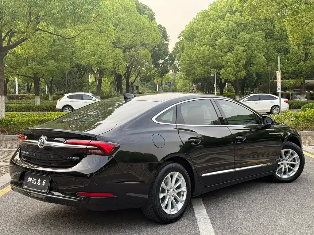 BUICK LACROSSE 2022