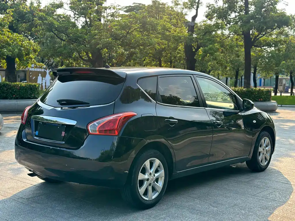 NISSAN TIIDA TIIDA 2011