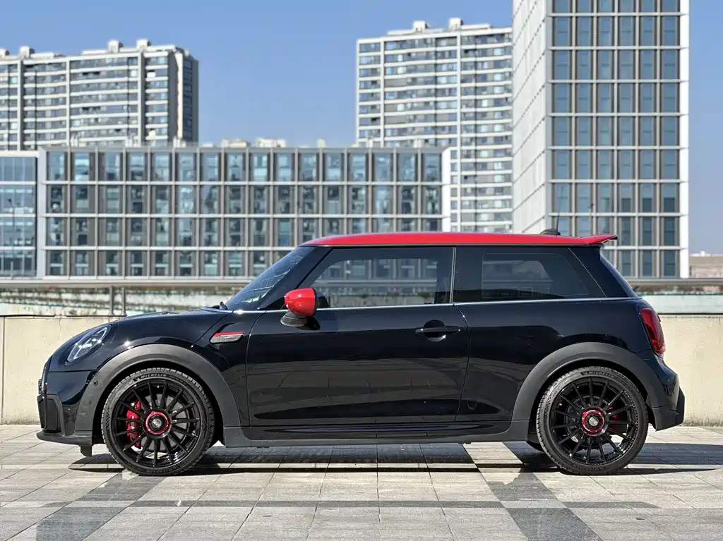 MINI JCW 2022
