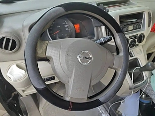 NISSAN NV200 2015