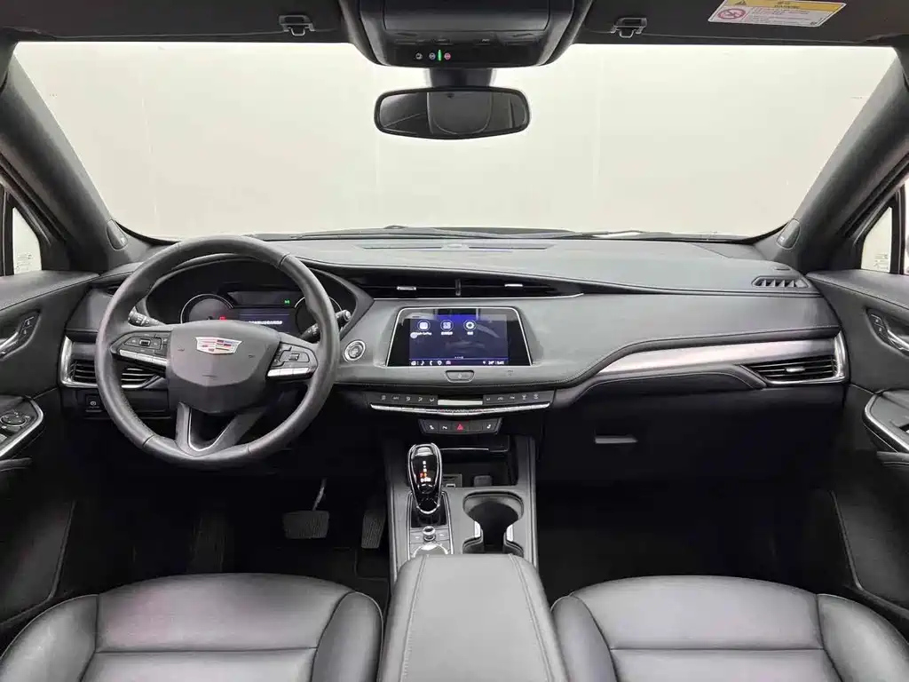 CADILLAC XT4 2021